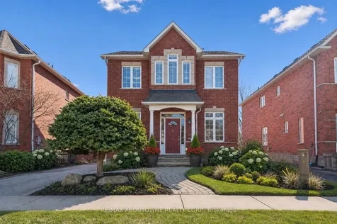 2484 Capilano Crescent Oakville ON L6H 6L4