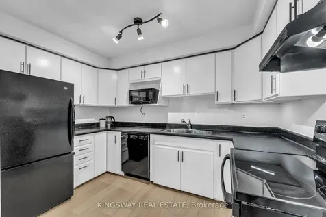 680 Regency Court Burlington ON L7N 3L9