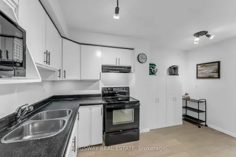 680 Regency Court Burlington ON L7N 3L9