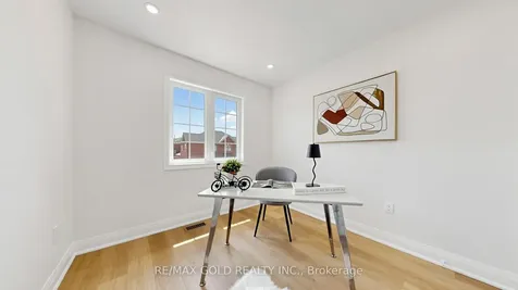 9 Edgewater Court Brampton ON L6R 0W8