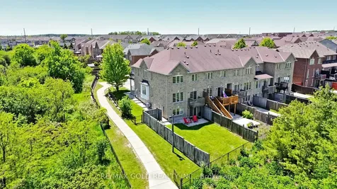 9 Edgewater Court Brampton ON L6R 0W8