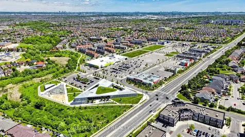 9 Edgewater Court Brampton ON L6R 0W8