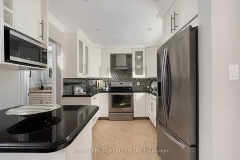 5229 Palomar Crescent Mississauga ON L5R 2W8
