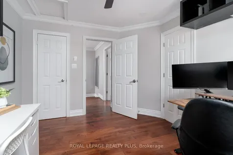 5229 Palomar Crescent Mississauga ON L5R 2W8