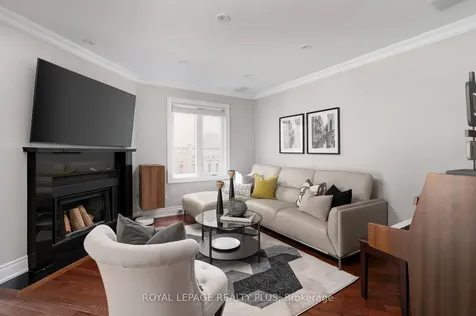 5229 Palomar Crescent Mississauga ON L5R 2W8