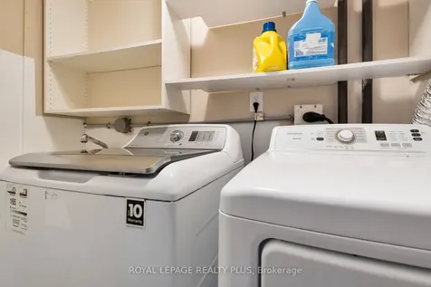 5229 Palomar Crescent Mississauga ON L5R 2W8