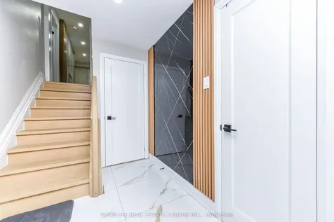 5 Bay Crest Drive Brampton ON L6Z 1H5