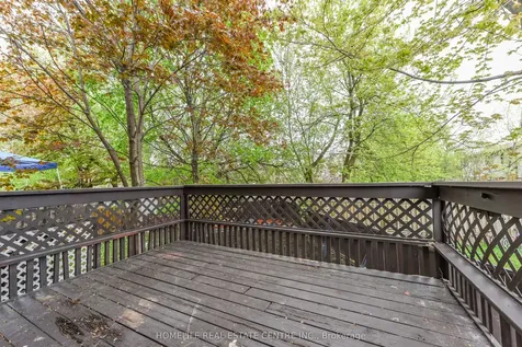 5 Bay Crest Drive Brampton ON L6Z 1H5