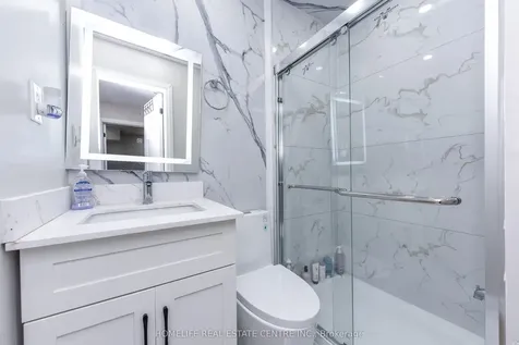 5 Bay Crest Drive Brampton ON L6Z 1H5