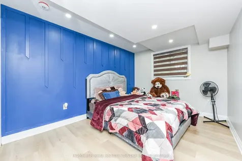 5 Bay Crest Drive Brampton ON L6Z 1H5