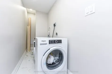 5 Bay Crest Drive Brampton ON L6Z 1H5