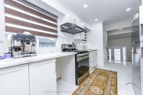 5 Bay Crest Drive Brampton ON L6Z 1H5