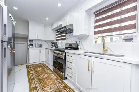 5 Bay Crest Drive Brampton ON L6Z 1H5