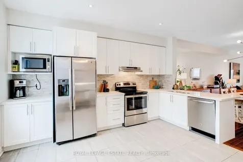 1129 Haig Boulevard Mississauga ON L5E 2M6