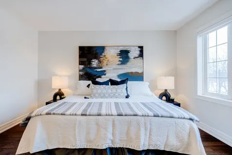 1129 Haig Boulevard Mississauga ON L5E 2M6