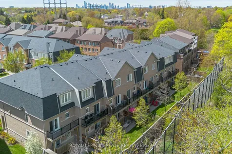 1129 Haig Boulevard Mississauga ON L5E 2M6