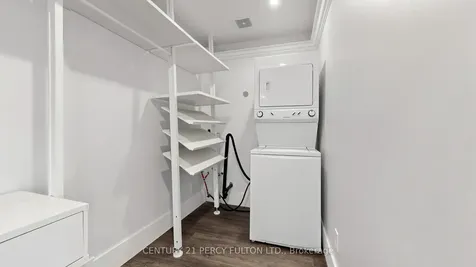 780 Galloway Crescent Mississauga ON L5C 3T9