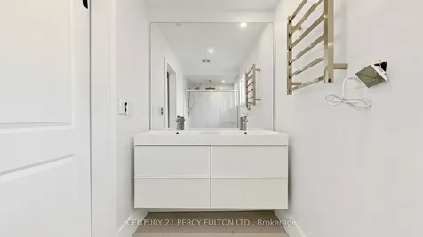 780 Galloway Crescent Mississauga ON L5C 3T9