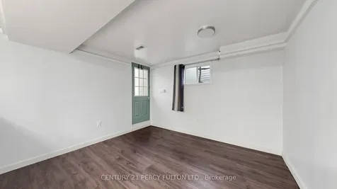 780 Galloway Crescent Mississauga ON L5C 3T9