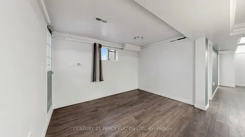 780 Galloway Crescent Mississauga ON L5C 3T9