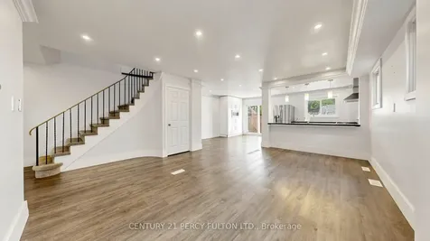 780 Galloway Crescent Mississauga ON L5C 3T9