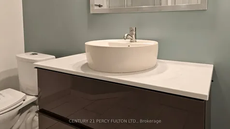 780 Galloway Crescent Mississauga ON L5C 3T9