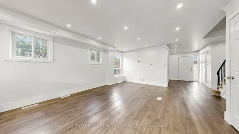 780 Galloway Crescent Mississauga ON L5C 3T9