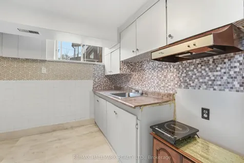 54 Gotham Court Toronto ON M6M 2N8