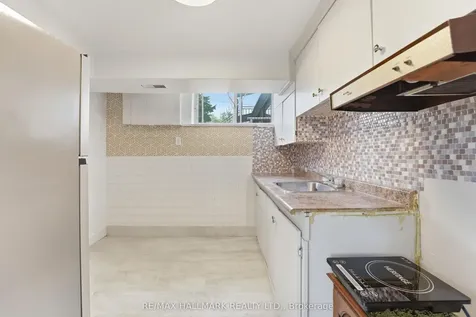 54 Gotham Court Toronto ON M6M 2N8