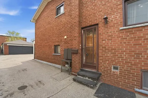 54 Gotham Court Toronto ON M6M 2N8