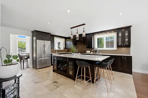 39 Eleanor Crescent Halton Hills ON L7G 2T7