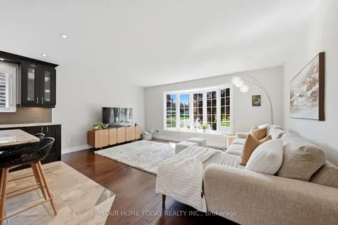39 Eleanor Crescent Halton Hills ON L7G 2T7
