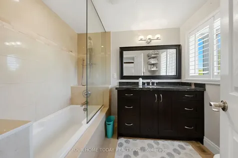 39 Eleanor Crescent Halton Hills ON L7G 2T7