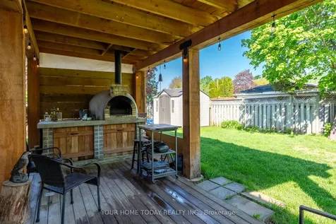 39 Eleanor Crescent Halton Hills ON L7G 2T7