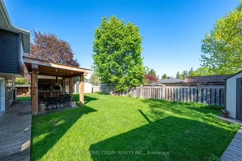 39 Eleanor Crescent Halton Hills ON L7G 2T7
