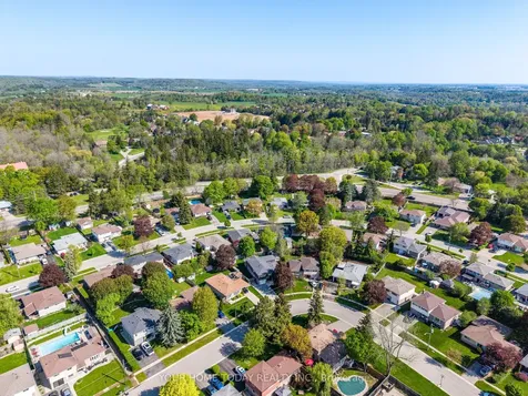 39 Eleanor Crescent Halton Hills ON L7G 2T7