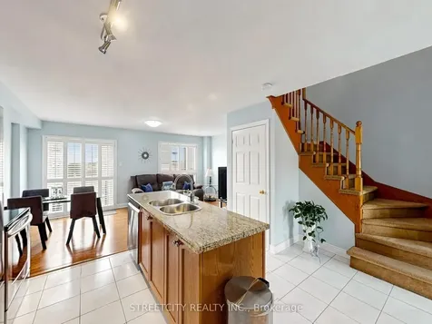 78 Waterbury Street Caledon ON L7E 1X5