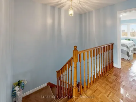 78 Waterbury Street Caledon ON L7E 1X5