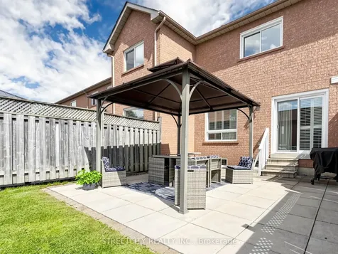 78 Waterbury Street Caledon ON L7E 1X5