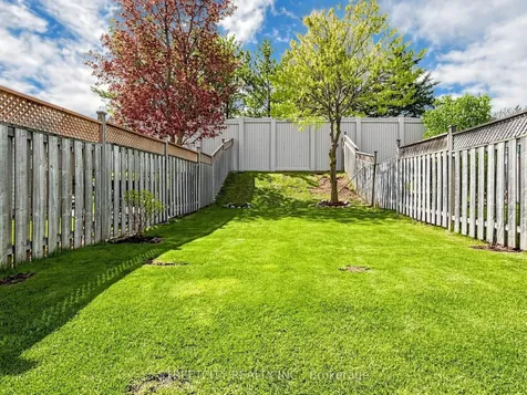 78 Waterbury Street Caledon ON L7E 1X5