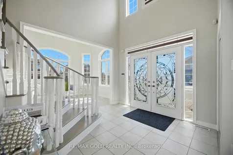 26 Gorevale Drive Brampton ON L6P 1N9