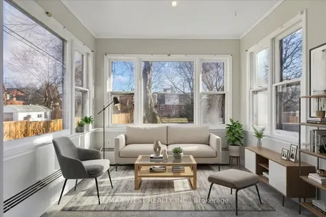 29 Prennan Avenue Toronto ON M9B 4B7