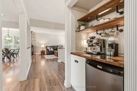 2207 Jester Court Burlington ON L7P 3E8