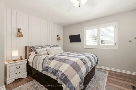 2207 Jester Court Burlington ON L7P 3E8