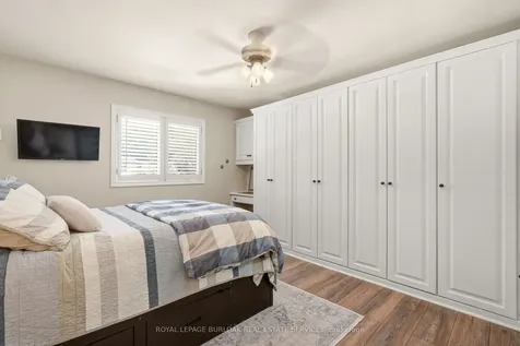 2207 Jester Court Burlington ON L7P 3E8