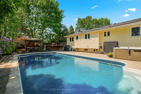 2207 Jester Court Burlington ON L7P 3E8