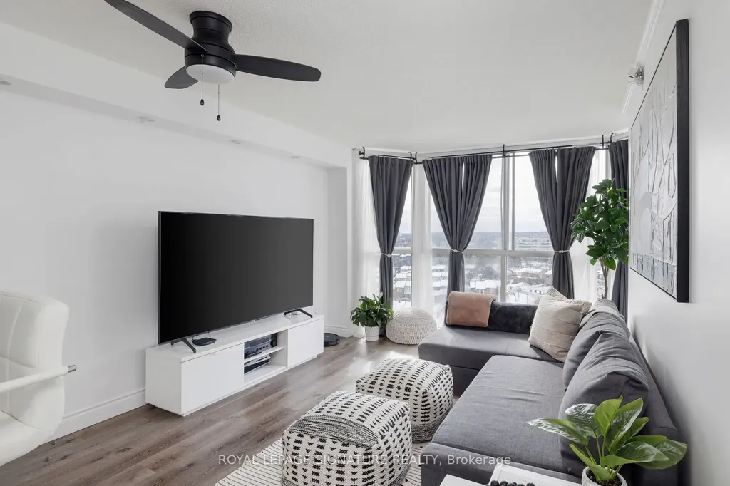 880 Dundas Street W Mississauga ON L5C 4H3