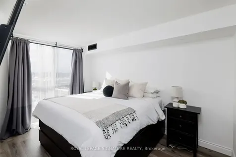 880 Dundas Street W Mississauga ON L5C 4H3