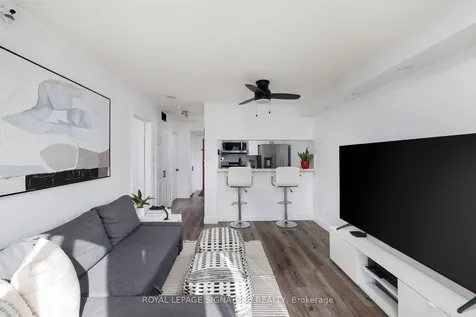880 Dundas Street W Mississauga ON L5C 4H3