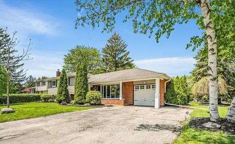 370 Dunlop Crescent Burlington ON L7L 3N7